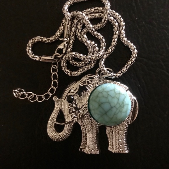 Elephant Turquoise Pendant Necklace 18”-20” NEW - Picture 3 of 3